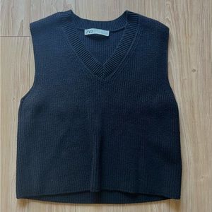Zara Sweater (v-neck / sleeveless)